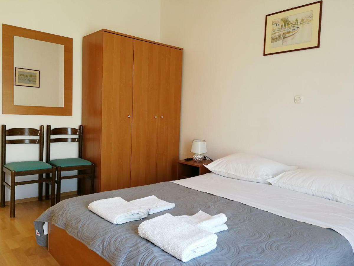 Apartmani Rija 3 Pag Town Eksteriør bilde